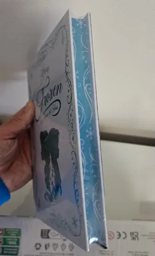 Lote Frozen: Muñeca, Puzzle y Libro