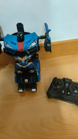 Coche teledirigido transformer