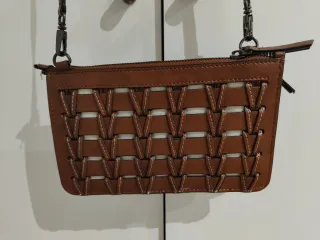 Bolso Zara troquelado marrón