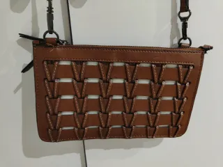 Bolso Zara troquelado marrón