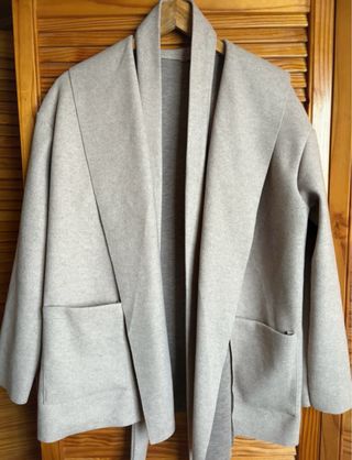 Abrigo paño beige nuevo