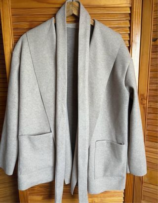 Abrigo paño beige nuevo