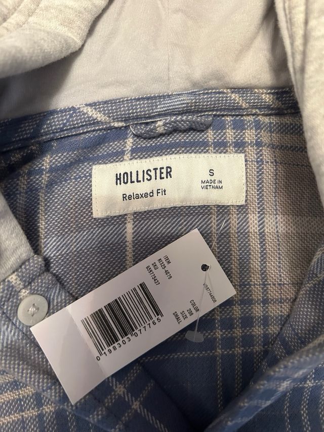 Sobrecamisa Hollister con capucha Talla S