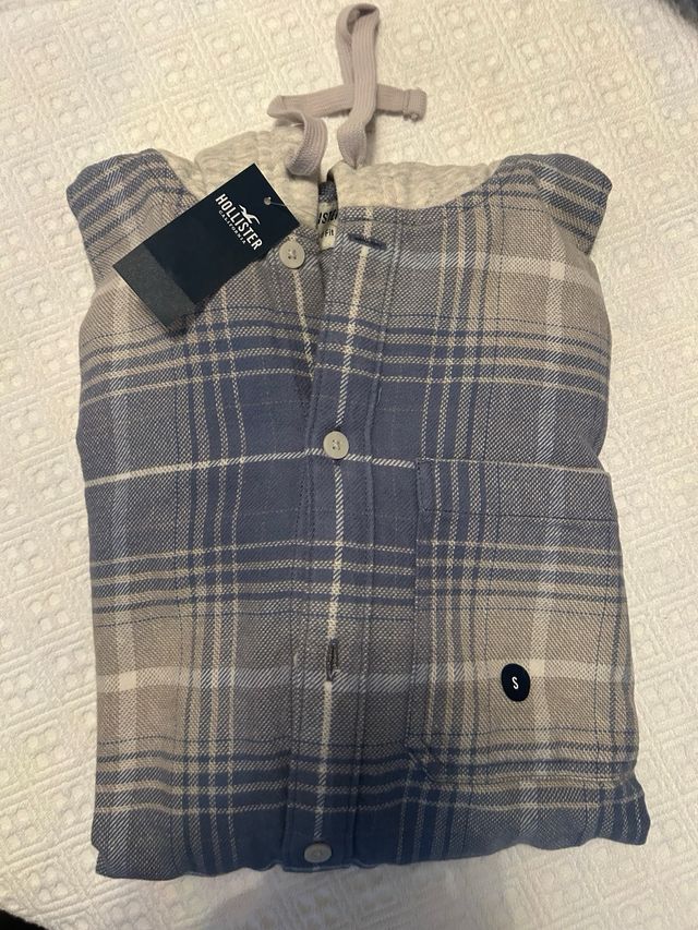 Sobrecamisa Hollister con capucha Talla S