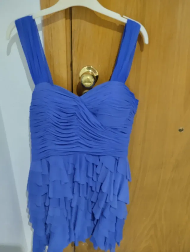 Vestido azulón con volantes