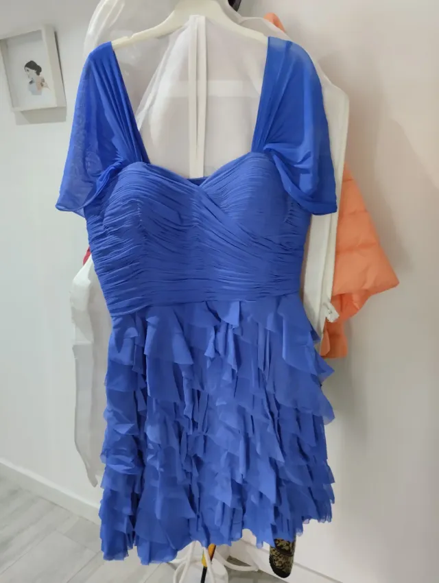 Vestido azulón con volantes