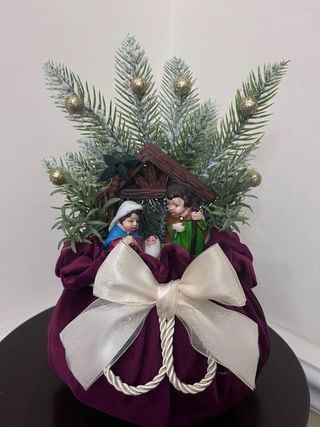 Pouf Velluto con Presepe Decorato fatto a mano