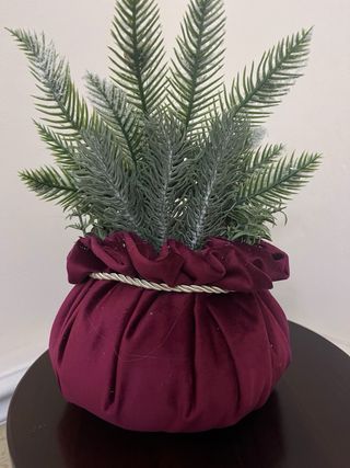 Pouf Velluto con Presepe Decorato fatto a mano