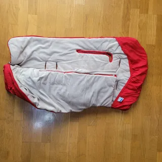 Saco funda silla bebé invierno rojo