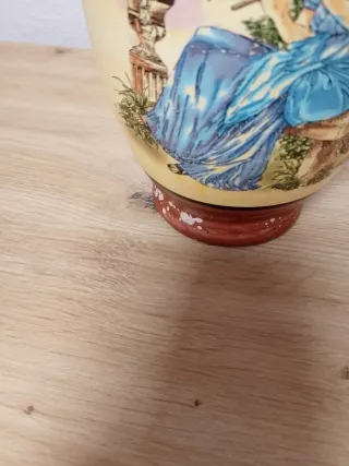 Jarrón Cerámica Antiguo Mujer Flauta Flores