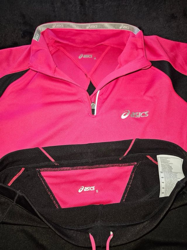 Conjunto deportivo Asics: Mallas y camiseta