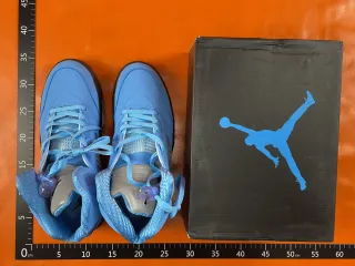 Air Jordan 5 Azul y Negro