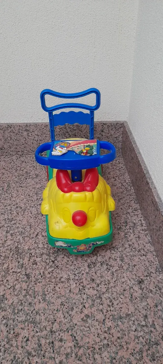 Correpasillos infantil con manillar