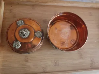 ANTIGUA BOMBONERA DE COBRE