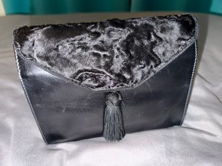 Bolso Prada de Piel y Pelo Negro