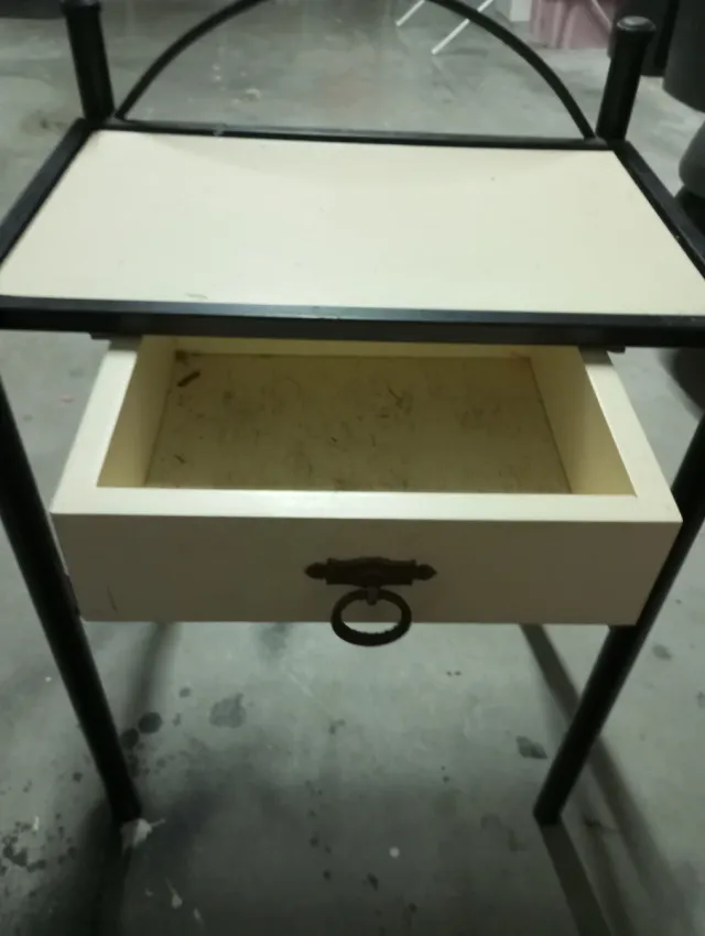 Mesilla forja y madera beige y negra