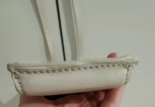 Bolso/Potamóvil Zara blanco y dorado