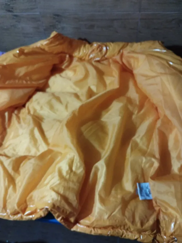 Chaquetón amarillo talla L