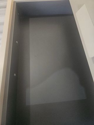 Conjunto mesita y sinfonier beige