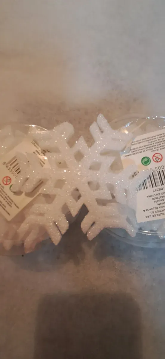 Copos de nieve decorativos brillantes
