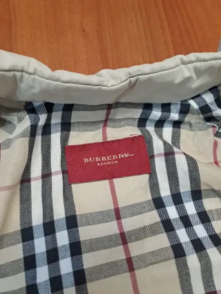 Gabardina Burberry Beige Mujer