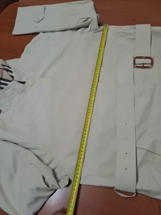 Gabardina Burberry Beige Mujer