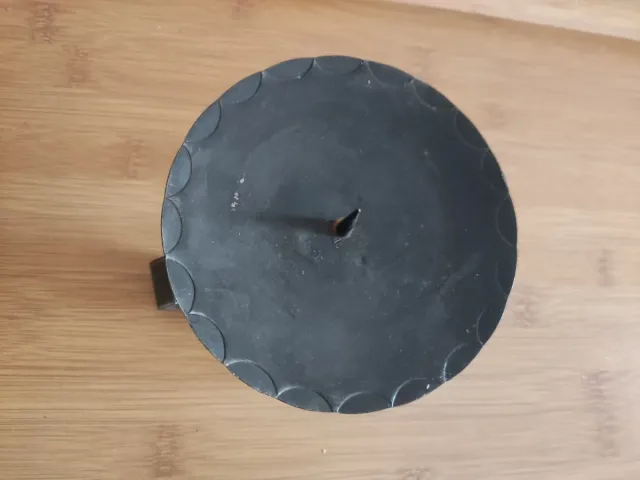 CANDELABRO IN FERRO VINTAGE A 3 GAMBE