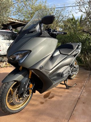 Yamaha TMAX Tech MAX