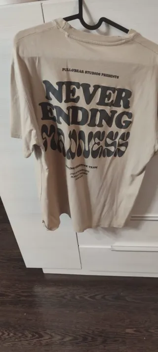 Camiseta Pull&Bear Never Ending Madness