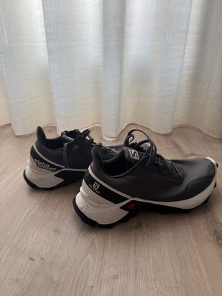 Zapatillas Salomon Trail Running Gris/Blanco