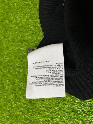 Jersey  Ami Paris Negro Corazón Rojo