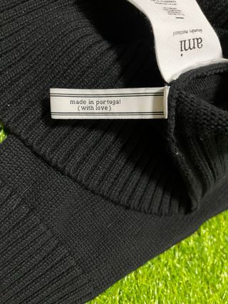 Jersey  Ami Paris Negro Corazón Rojo