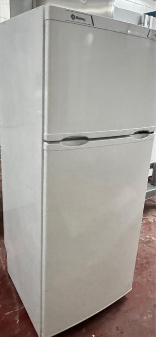 NEVERA DOS PUERTAS BALAY BLANCO NO FROST