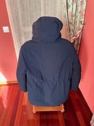 Parka Benetton acolchada tipo plumón azul