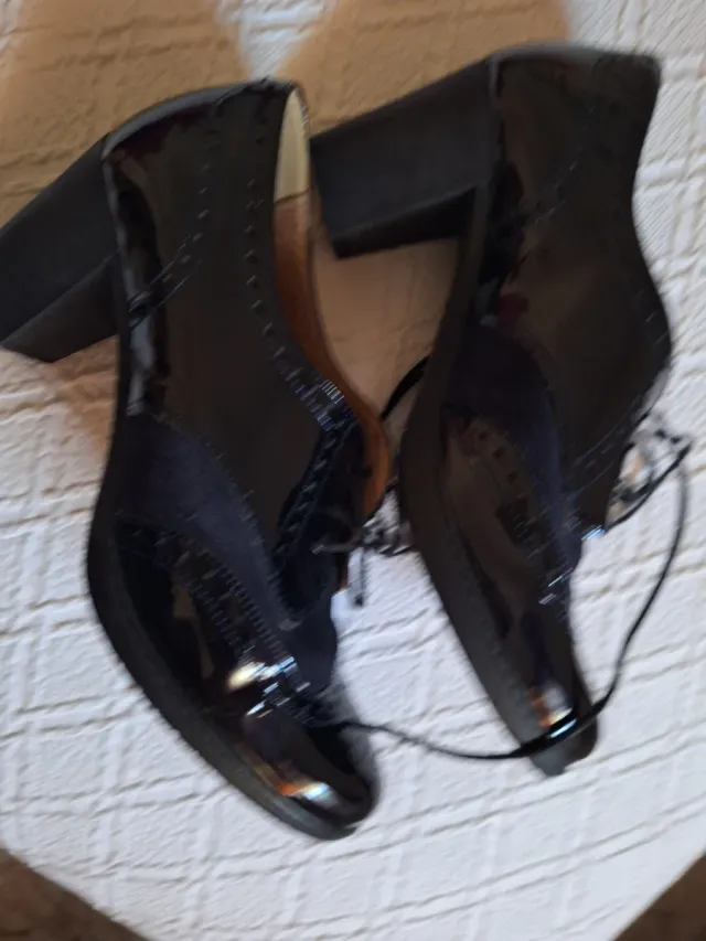 Zapatos Lince Oxford charol y ante azul