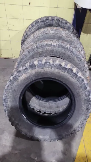 Neumáticos Todoterreno 4x4 235/70/16