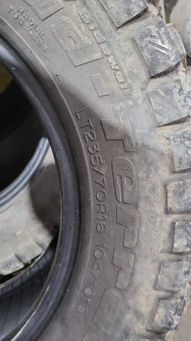 Neumáticos Todoterreno 4x4 235/70/16