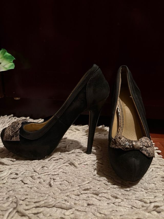 Tacones negros altos Blanco