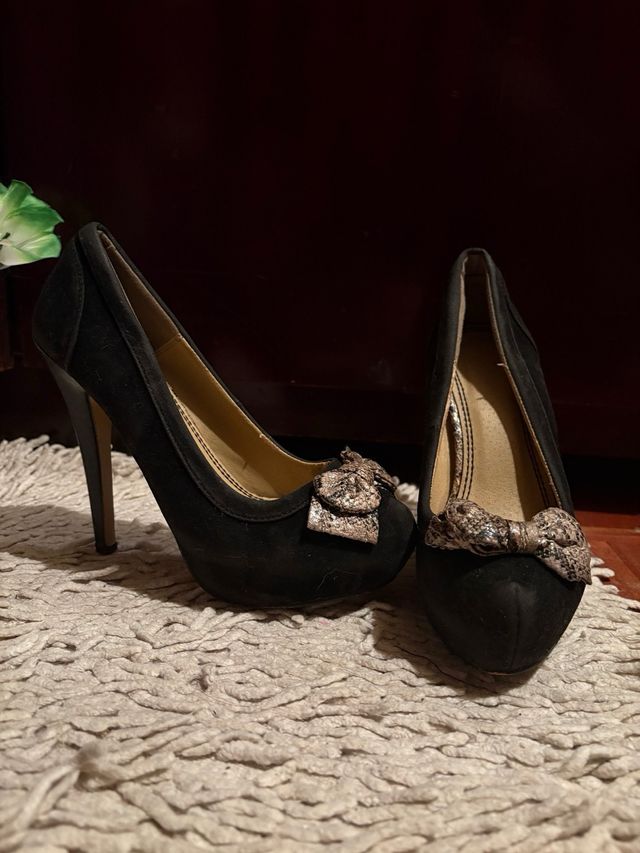 Tacones negros altos Blanco