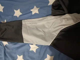 Sudadera Adidas Negra y Gris con Capucha