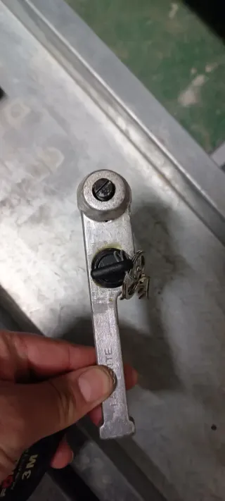 Cierre bola remolque