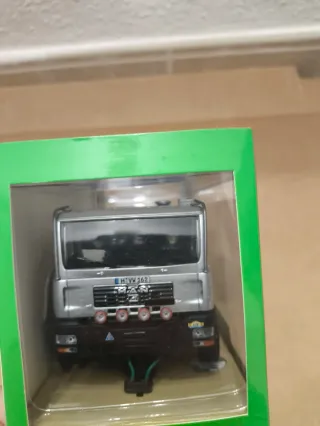 Camión MAN Red Bull Avant Slot scalextric