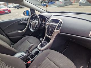 Opel Astra 1.7 CDTI 110CV