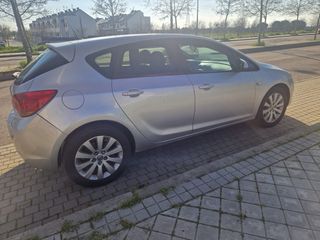 Opel Astra 1.7 CDTI 110CV