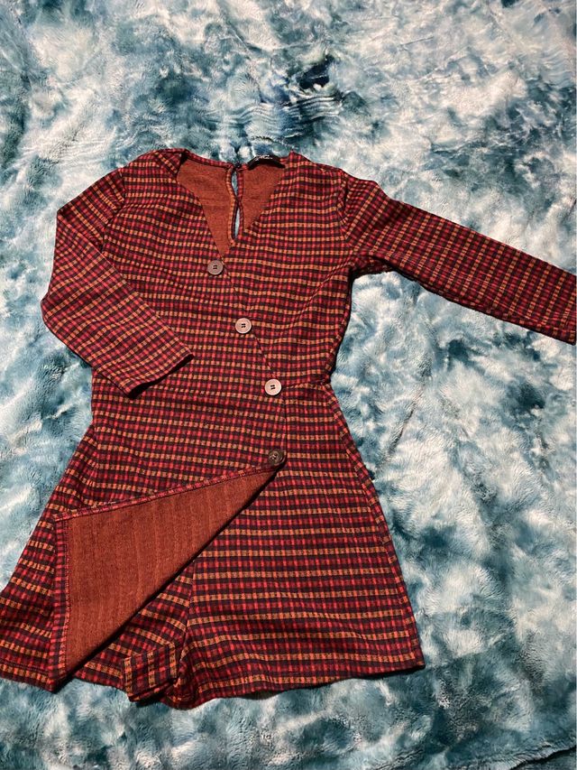 Mono corto cuadros granate