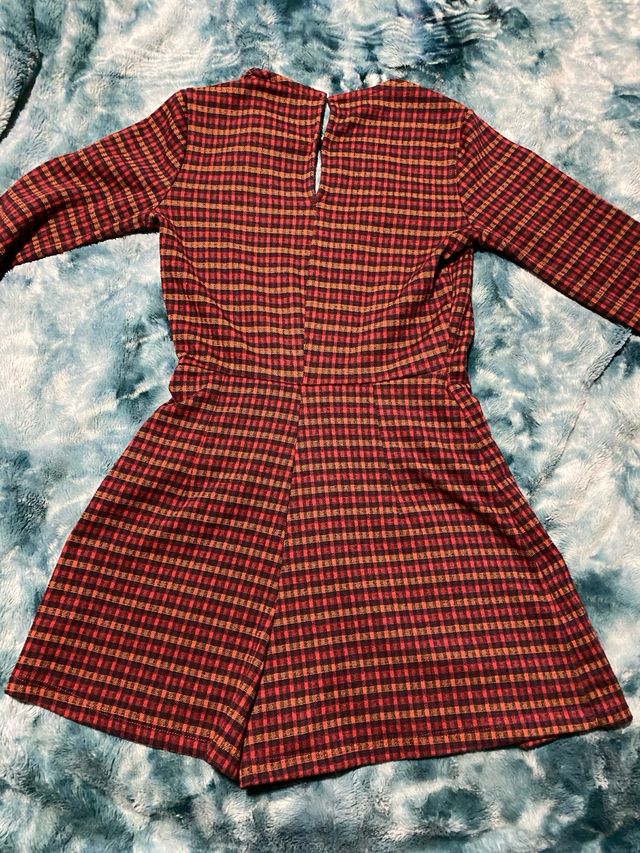 Mono corto cuadros granate