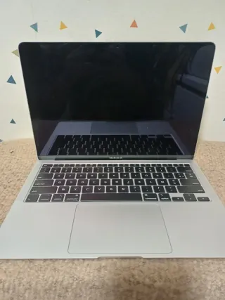 MacBook Air 13" Apple.