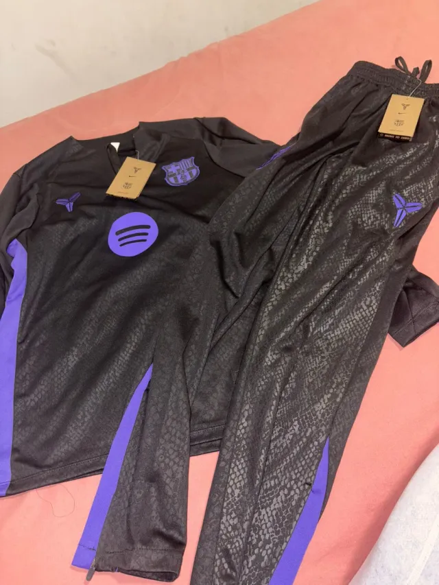 Chándal Barcelona niño Talla 11 años