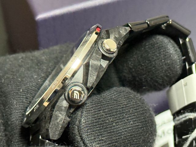 Casio Edifice ECB-2200DD carbono