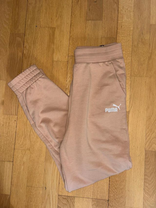 Pantalón chándal Puma mujer beige/rosa